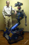 Robot Seguritron y su constructor, Jose Luis Martinez (50,97KB)